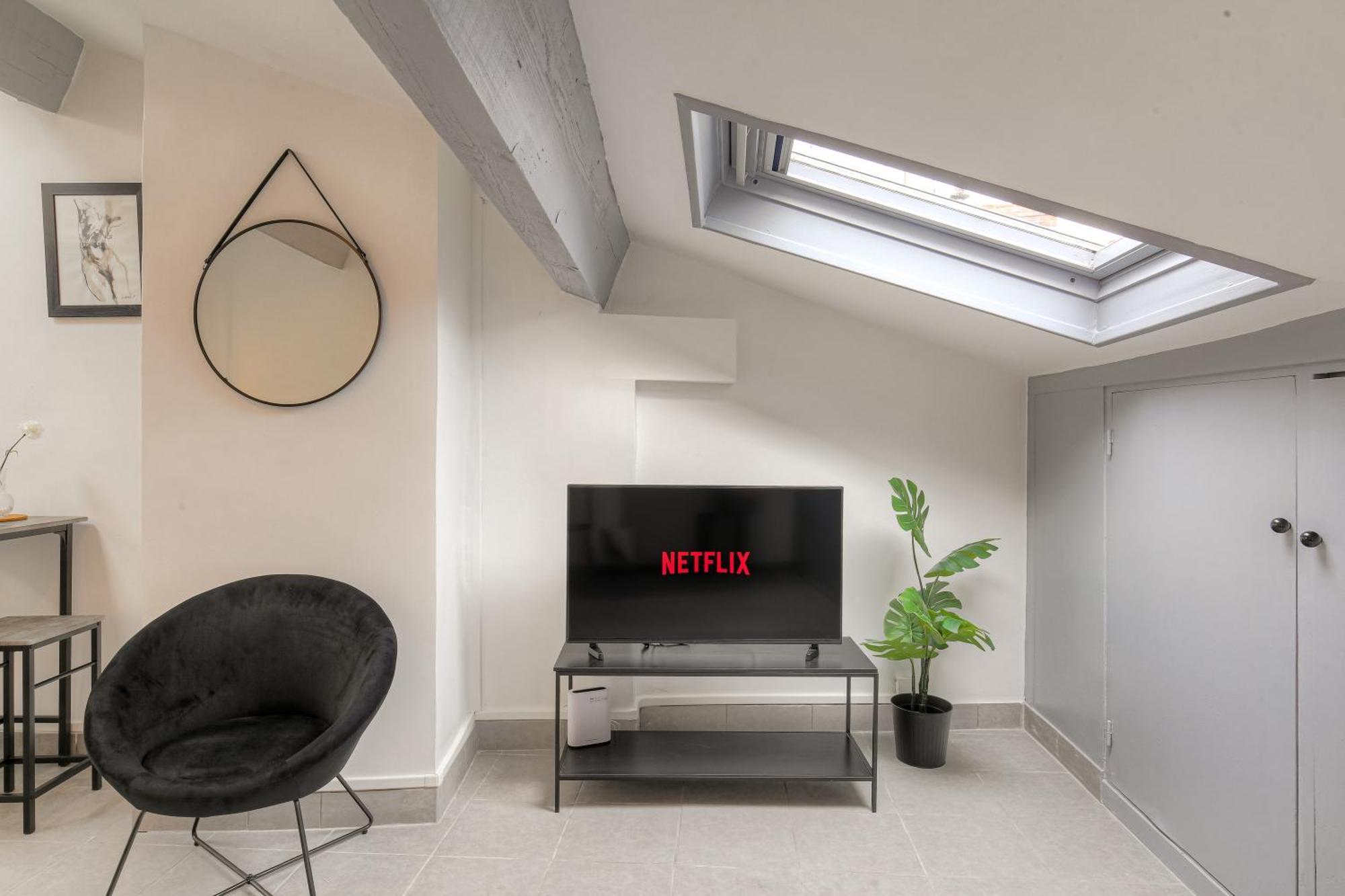 Apartment Le Cleret, Douillet Sous Les Toits